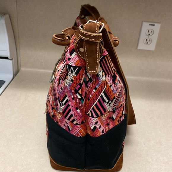 Guatemala multicolored carry-on suede – hand woven – tapestry bag - Picture 3 of 6